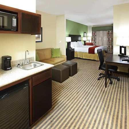 Holiday Inn Express & Suites Maumelle By Ihg Esterno foto