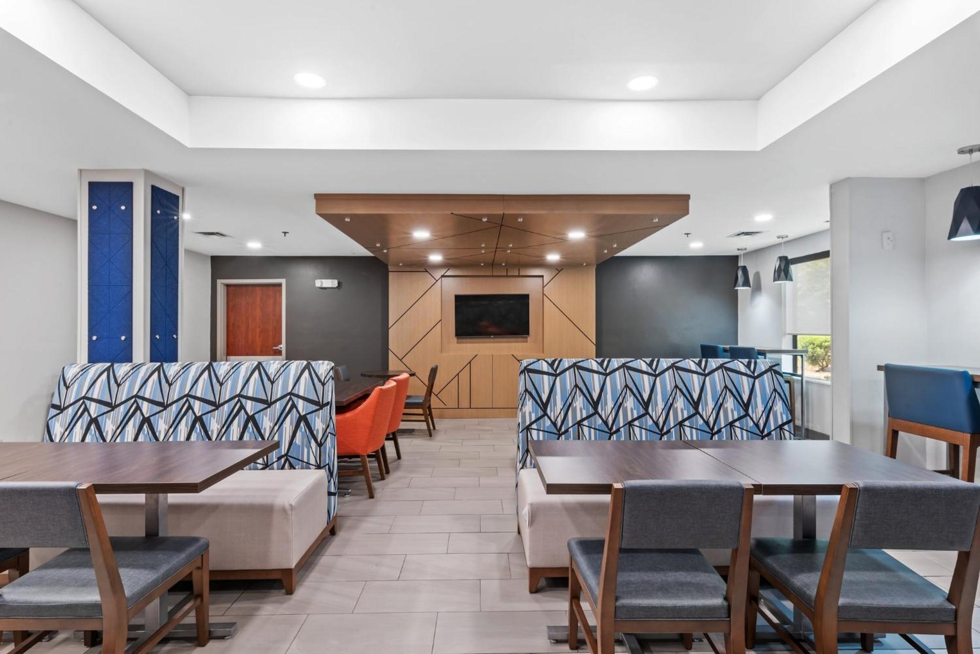 Holiday Inn Express & Suites Maumelle By Ihg Esterno foto