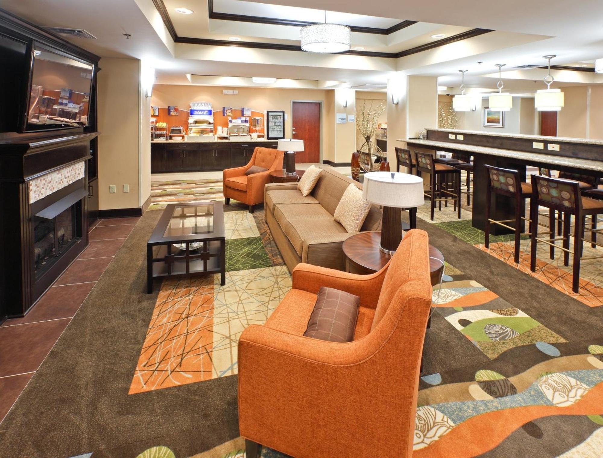 Holiday Inn Express & Suites Maumelle By Ihg Esterno foto