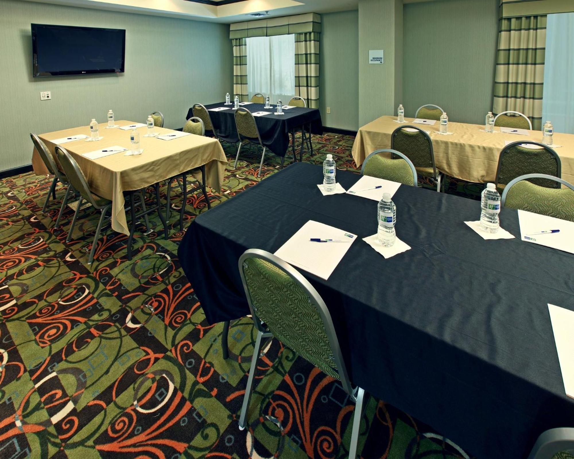 Holiday Inn Express & Suites Maumelle By Ihg Esterno foto